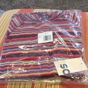 NWT Juniors knit Turtleneck